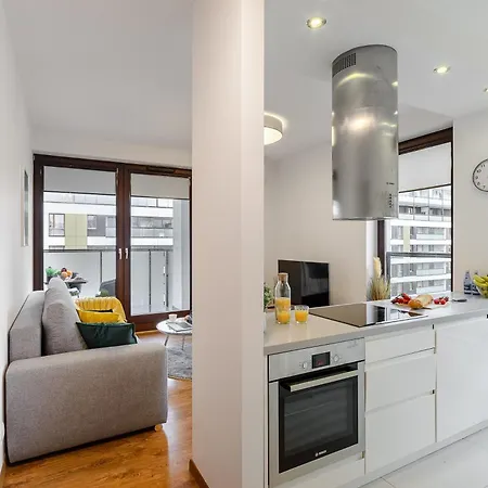 Apartment Premium On Browary Warszawskie With Parking & Balcony Warsaw