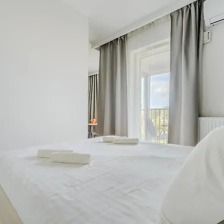 Apartment Premium On Browary Warszawskie With Parking & Balcony Warsaw