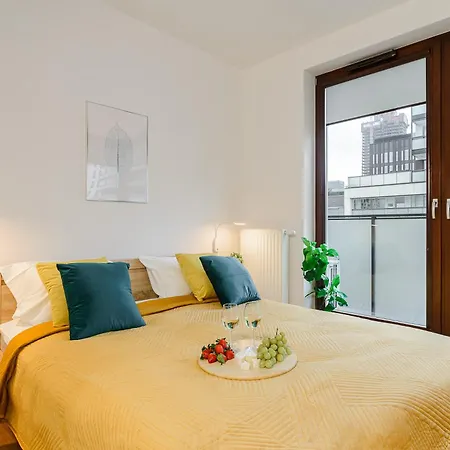Apartment Premium On Browary Warszawskie With Parking & Balcony Warsaw